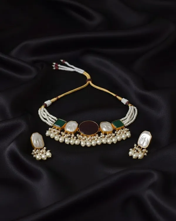 Silver_Brass_Necklace_Set_For_Women